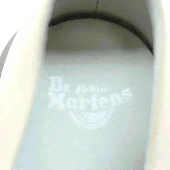 Dr. Martens 23722 Unisex Tan Leather 3 Eye Oxfords Shoes Size US W 9/ M 7 - Picture 8 of 11